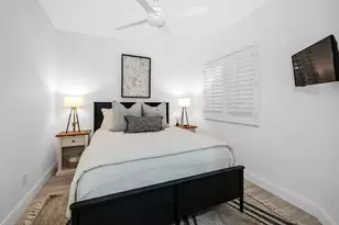 7671 Pebble Creek Cir, Naples, FL 34108 - Photo 25