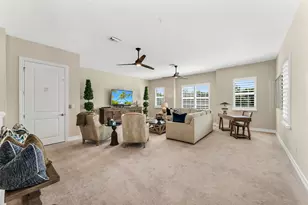 7825 Hawthorne Dr, Naples, FL 34113 - Photo 13