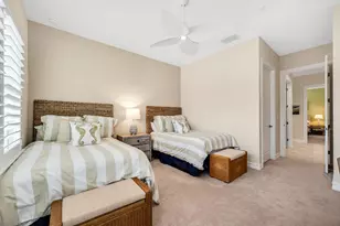 7825 Hawthorne Dr, Naples, FL 34113 - Photo 23