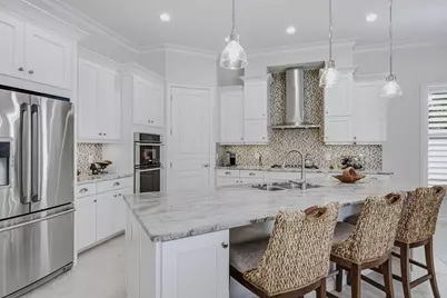 9454 Lagomar Court, Naples, FL 34114 - Photo 7