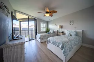 929 Collier Ct, Marco Island, FL 34145 - Photo 15