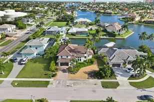 1281 Aruba Ct, Marco Island, FL 34145 - Photo 57