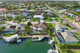 1281 Aruba Ct, Marco Island, FL 34145 - Photo 3