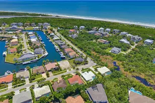 306 Colonial Ave, Marco Island, FL 34145 - Photo 23