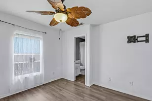 510 St Andrews Blvd, Naples, FL 34113 - Photo 9