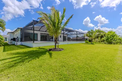 18433 Royal Hammock Boulevard, Naples, FL 34114 - Photo 17