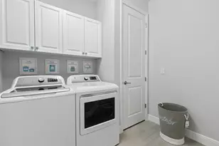 2549 Seychelles Dr, Naples, FL 34112 - Photo 25
