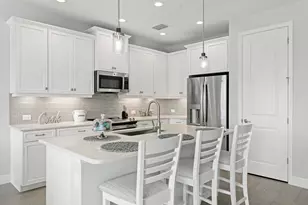 2549 Seychelles Dr, Naples, FL 34112 - Photo 9