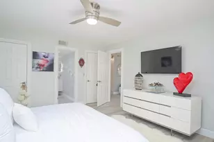 260 8th St NE, Naples, FL 34120 - Photo 21
