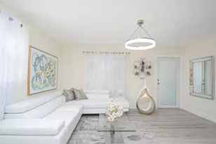 260 8th St NE, Naples, FL 34120 - Photo 17
