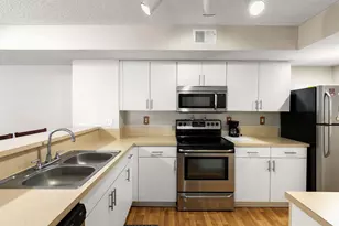1875 Florida Club Dr, Naples, FL 34112 - Photo 9