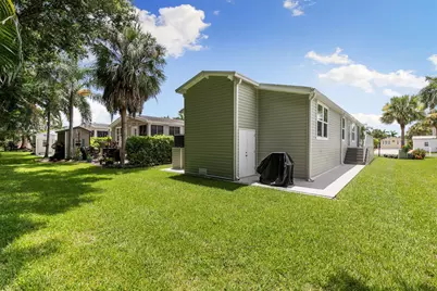 1366 Diamond Lake Circle, Naples, FL 34114 - Photo 25