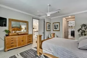426 Tamarindo Ln, Naples, FL 34114 - Photo 11