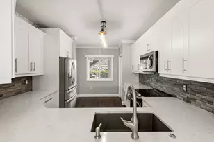 7839 Regal Heron Cir, Naples, FL 34104 - Photo 5