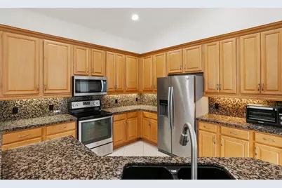 3917 Fabienne Court, Naples, FL 34109 - Photo 11