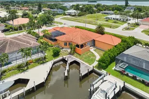 10 Anchor Ct, Marco Island, FL 34145 - Photo 39