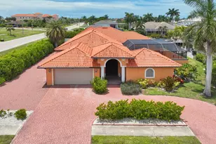 10 Anchor Ct, Marco Island, FL 34145 - Photo 1