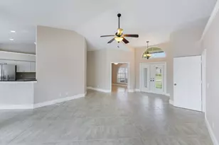 142 Saxon St, Marco Island, FL 34145 - Photo 7
