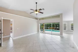 142 Saxon St, Marco Island, FL 34145 - Photo 5