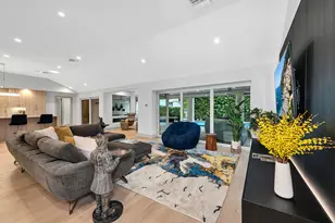 5215 Seashell Ave, Naples, FL 34103 - Photo 3