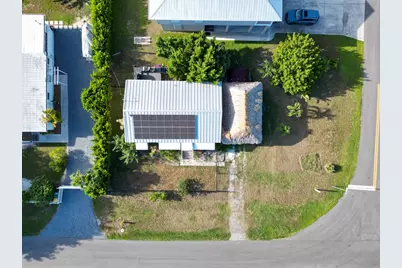 517 Coconut Avenue, Goodland, FL 34140 - Photo 23