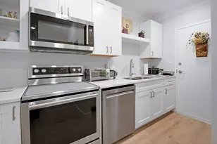 60 W Pelican St, Naples, FL 34113 - Photo 11