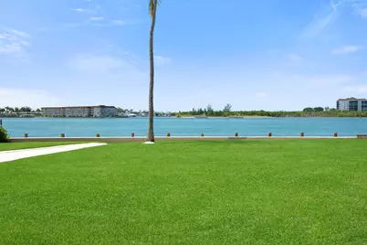 60 W Pelican Street #103, Naples, FL 34113 - Photo 31