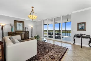 1050 Borghese Ln, Naples, FL 34114 - Photo 5