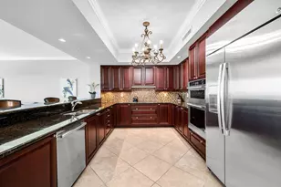 1050 Borghese Ln, Naples, FL 34114 - Photo 9