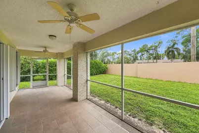 6022 Westbourgh Drive, Naples, FL 34112 - Photo 15