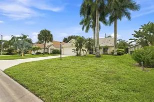 6022 Westbourgh Dr, Naples, FL 34112 - Photo 3