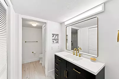 7360 Glenmoor Lane #205, Naples, FL 34104 - Photo 17