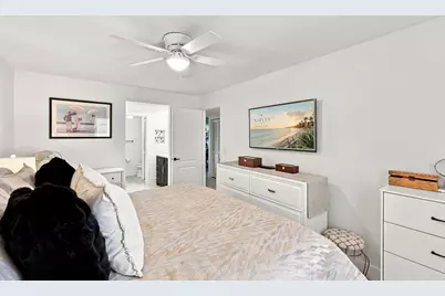 7360 Glenmoor Lane #205, Naples, FL 34104 - Photo 19