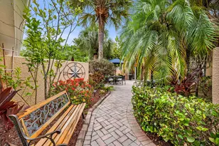 2326 Magnolia Ln, Naples, FL 34112 - Photo 29