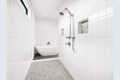 144 Pago Pago Drive W, Naples, FL 34113 - Photo 11