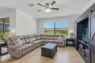 1577 Vizcaya Ln, Naples, FL 34113 - Photo 3