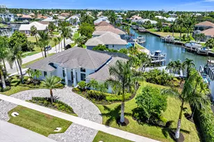 1276 Treasure Ct, Marco Island, FL 34145 - Photo 43
