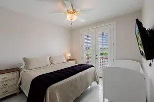 1045 Cottonwood Ct, Marco Island, FL 34145 - Photo 35