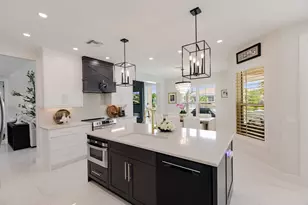 1045 Cottonwood Ct, Marco Island, FL 34145 - Photo 11