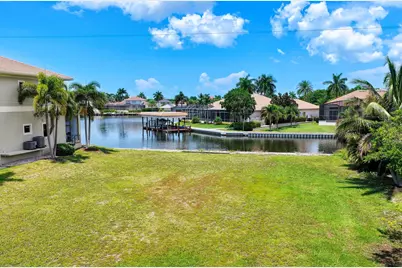 1674 Briarwood Court #3, Marco Island, FL 34145 - Photo 5