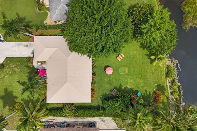 391 Torrey Pines Point, Naples, FL 34113 - Photo 35