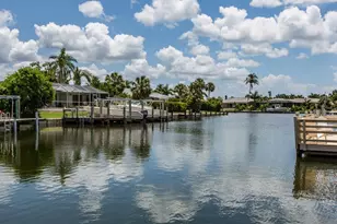 785 Willow Ct, Marco Island, FL 34145 - Photo 3