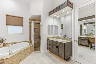 150 Peach Ct, Naples, FL 34113 - Photo 21
