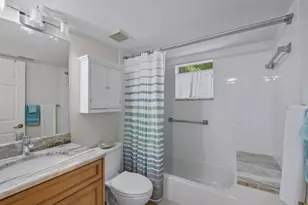 145 Robin Hood Cir, Naples, FL 34104 - Photo 21