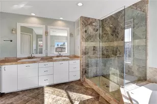 86 Dolphin Cir, Naples, FL 34113 - Photo 23