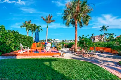 86 Dolphin Circle, Naples, FL 34113 - Photo 39
