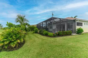18709 Lake Hammock Dr, Naples, FL 34114 - Photo 37