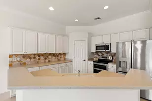 6920 Bent Grass Dr, Naples, FL 34113 - Photo 15