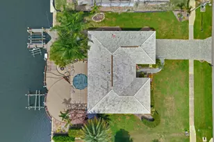154 Hollyhock Ct, Marco Island, FL 34145 - Photo 13