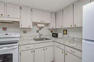1152 Bald Eagle Dr, Marco Island, FL 34145 - Photo 7